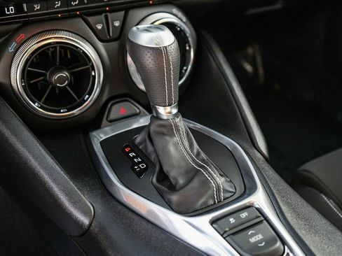 Used 2017 Chevrolet Camaro SS RWD image 21