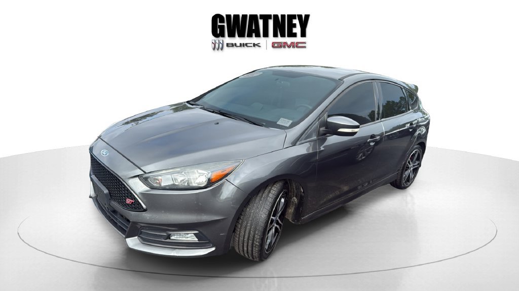 Used 2017 Ford Focus ST FWD image 1