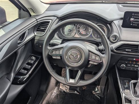 Used 2022 MAZDA CX-9 Touring image 18
