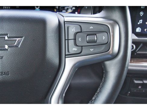 Used 2023 Chevrolet Silverado 1500 LT Trail Boss w/ LT Trail Boss Premium Package AWD/4WD image 16