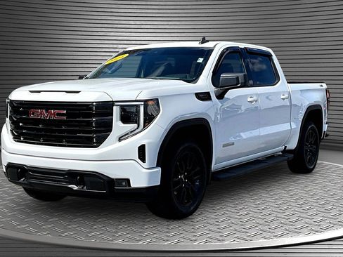 Used 2024 GMC Sierra 1500 Elevation AWD/4WD image 3