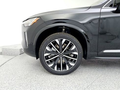 New 2025 Volvo XC90 B6 Plus w/ Protection Package Premier image 29