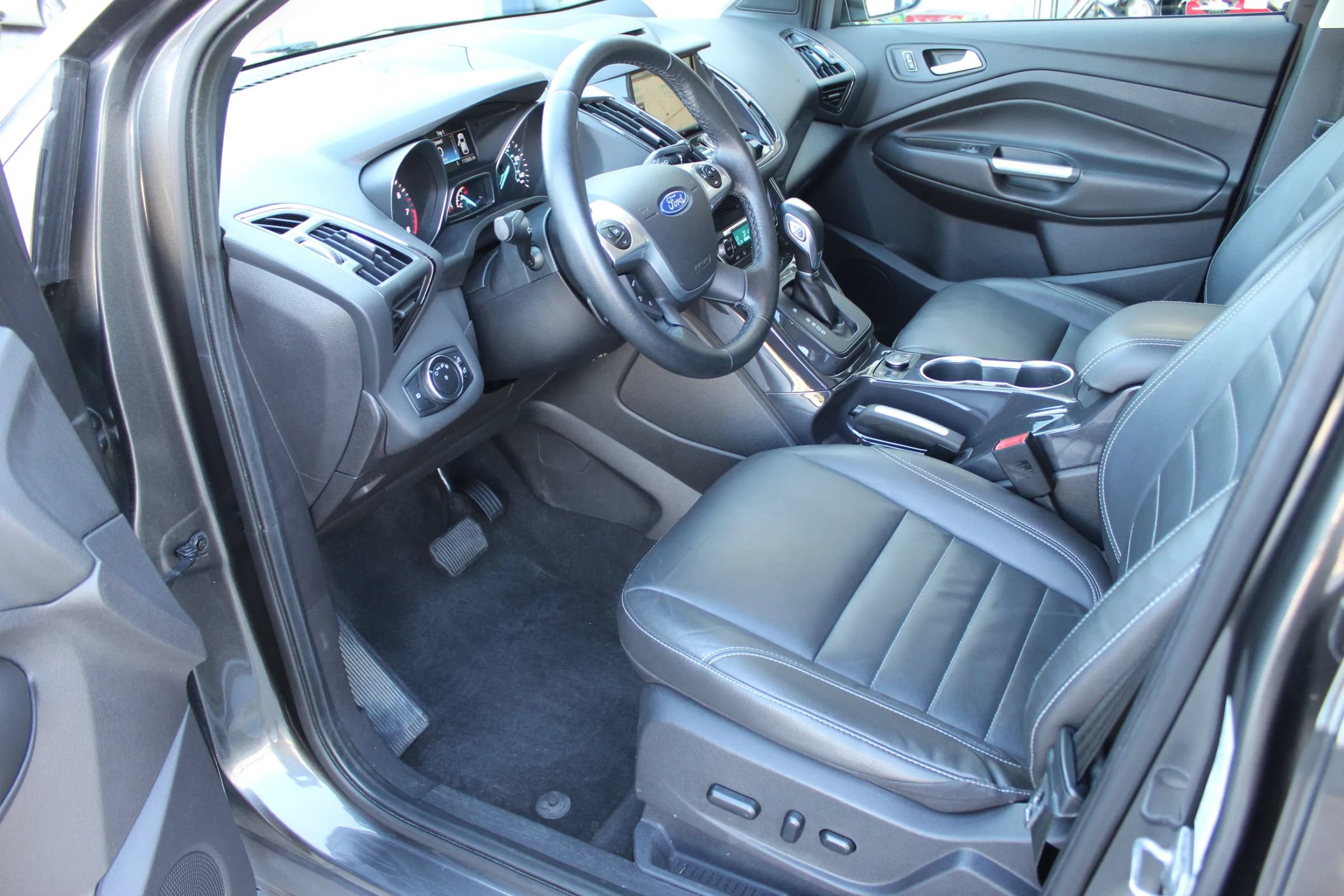 Used 2015 Ford Escape Titanium AWD/4WD image 11