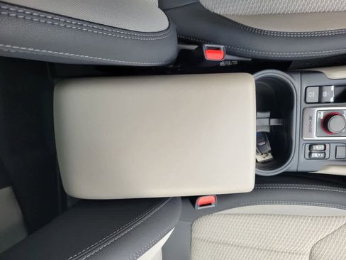 Used 2023 Subaru Forester Premium image 18