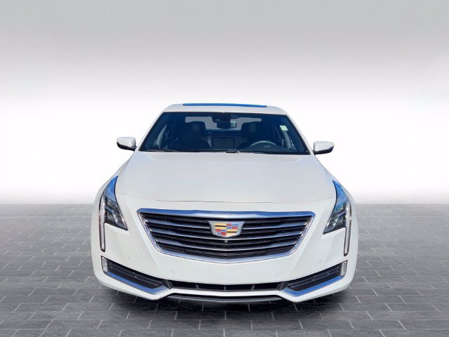 Used 2018 Cadillac CT6 Luxury RWD image 2