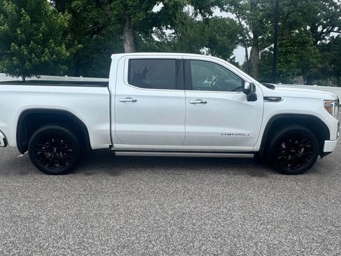 Used 2021 GMC Sierra 1500 Denali w/ Denali Ultimate Package AWD/4WD image 2
