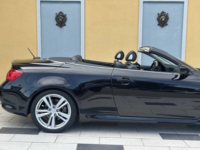 Used 2014 INFINITI Q60 Convertible w/ Premium Package