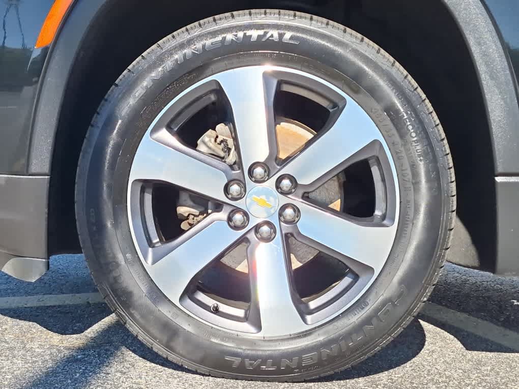Used 2023 Chevrolet Traverse LT w/ LT Premium Package AWD/4WD image 6