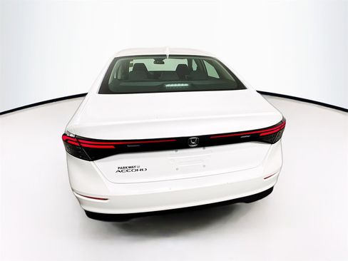 Used 2025 Honda Accord LX image 6