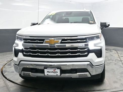 Used 2023 Chevrolet Silverado 1500 LTZ image 2