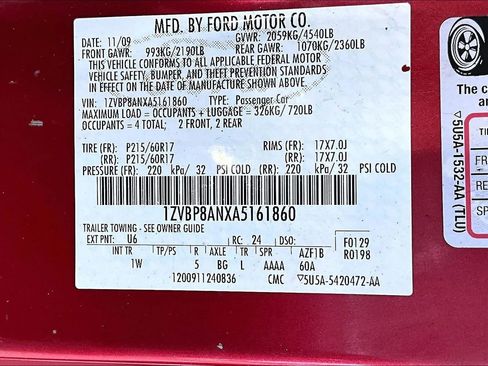 Used 2010 Ford Mustang image 16