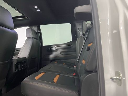 Used 2024 GMC Sierra 1500 AT4 w/ Technology Package image 26