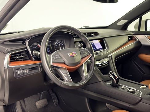 Used 2023 Cadillac XT5 Premium Luxury AWD/4WD image 4