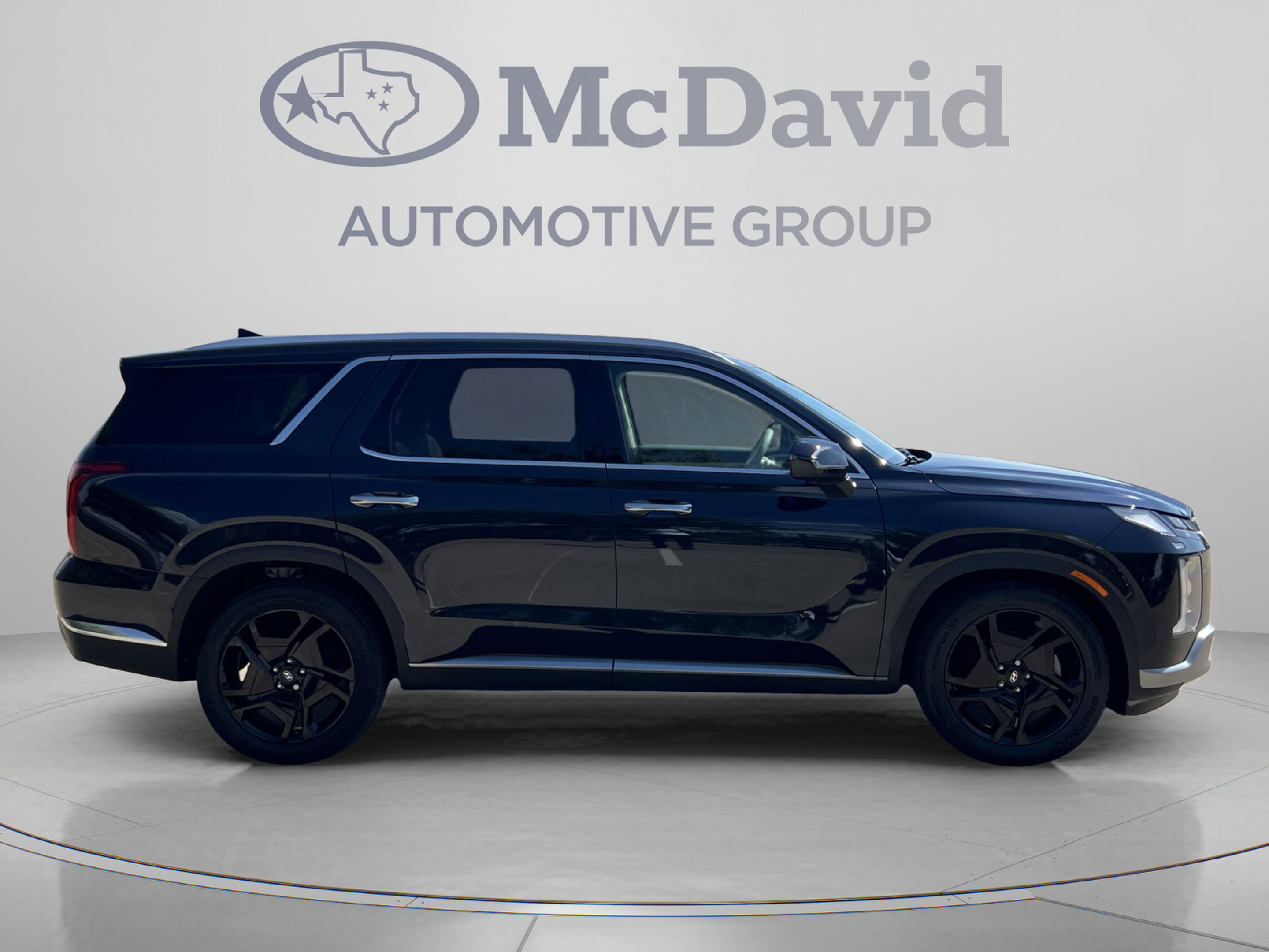 Used 2023 Hyundai Palisade Limited FWD image 9
