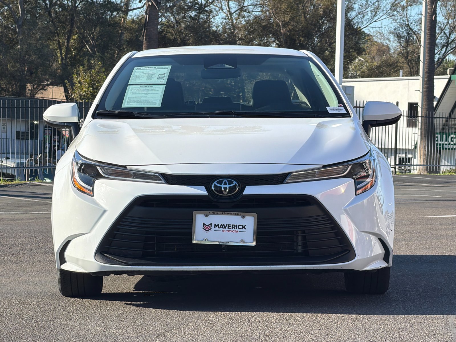 Used 2025 Toyota Corolla LE FWD image 7