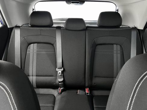 New 2025 Hyundai Venue SEL image 16