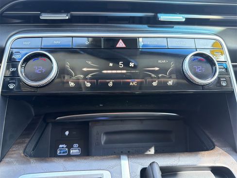 Used 2024 Genesis GV80 3.5T w/ Prestige Package image 35