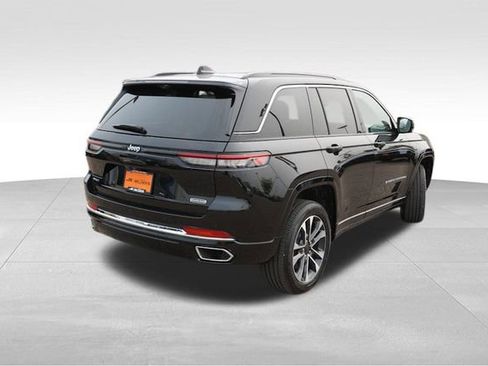 Used 2024 Jeep Grand Cherokee Overland w/ Advanced Protech Group III image 5