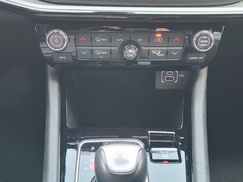 Certified 2025 Jeep Compass Trailhawk AWD/4WD image 21