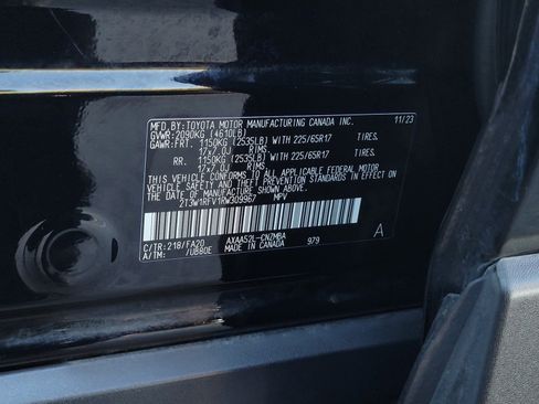 Certified 2024 Toyota RAV4 XLE image 24