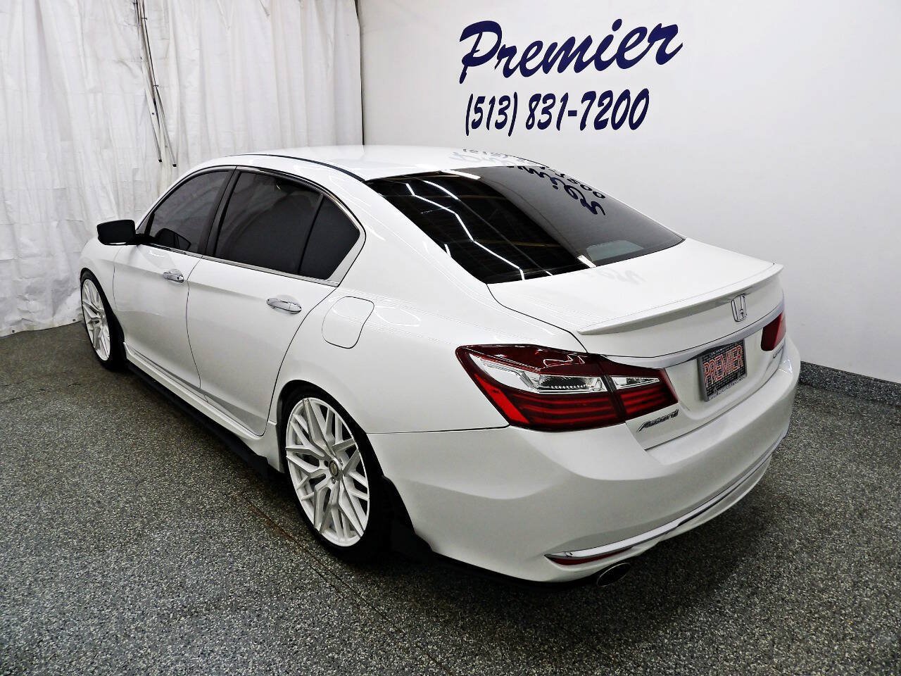 Used 2017 Honda Accord Sport image 4