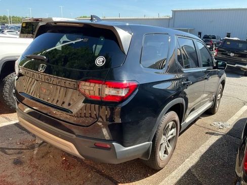Used 2023 Honda Pilot EX-L image 5