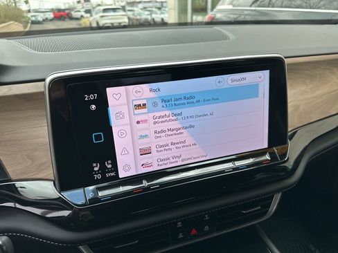 Used 2024 Volkswagen Atlas SE image 58