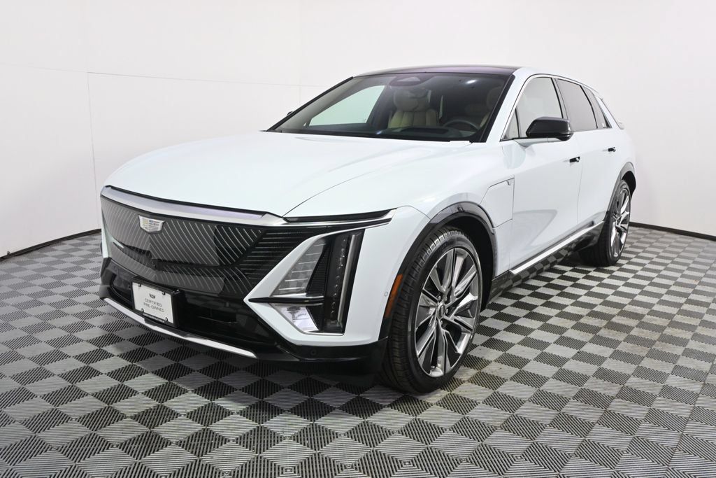 Certified 2026 Cadillac Lyriq Signature Luxury w/ Nappa Leather Package AWD/4WD image 1