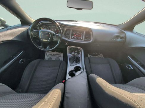 Used 2019 Dodge Challenger SXT image 20