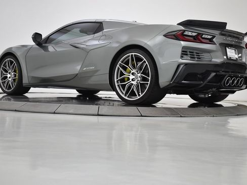 Used 2024 Chevrolet Corvette Z06 RWD image 29