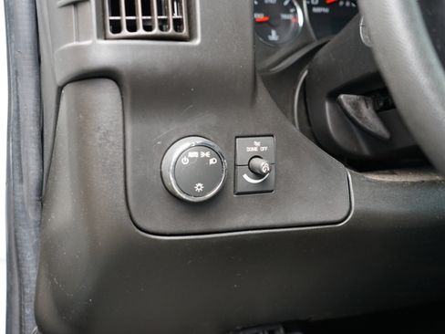 Used 2022 GMC Savana 2500 w/ Driver Convenience Package image 18