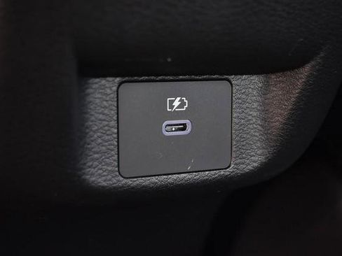 New 2025 Nissan Versa SV image 21