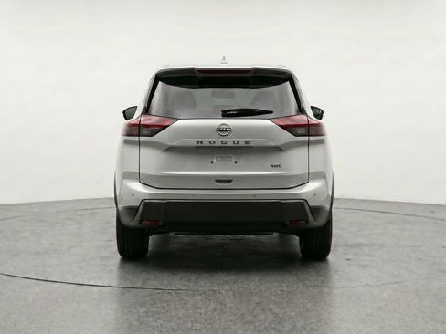 Used 2025 Nissan Rogue SV FWD image 7