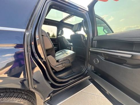 Used 2021 Ford Expedition Max XLT AWD/4WD image 35