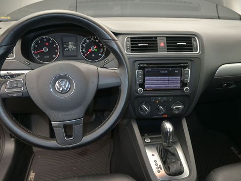 Used 2014 Volkswagen Jetta SE image 20