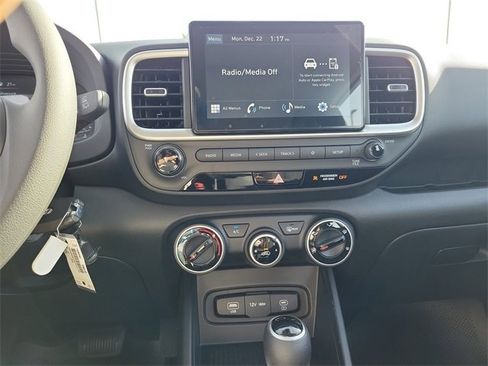 New 2026 Hyundai Venue SE image 12