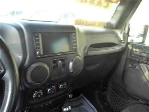 Used 2013 Jeep Wrangler Sport AWD/4WD image 10