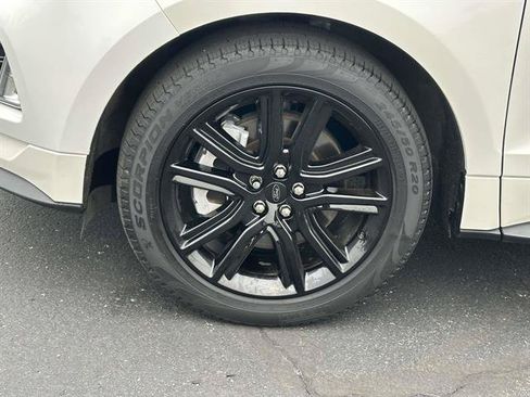 Used 2023 Ford Edge ST-Line AWD/4WD image 8