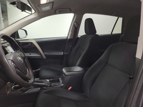 Used 2015 Toyota RAV4 LE FWD image 15