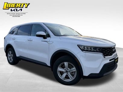 Used 2022 Kia Sorento LX
