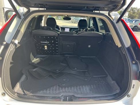 Certified 2024 Volvo XC60 B5 Core w/ Protection Package Premier AWD/4WD image 25