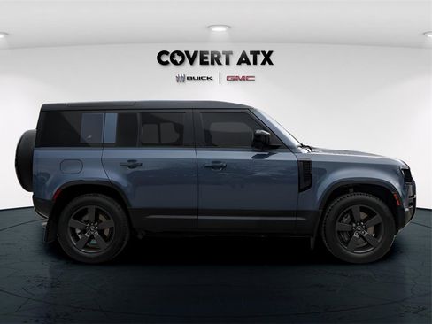 Used 2024 Land Rover Defender 110 SE image 8