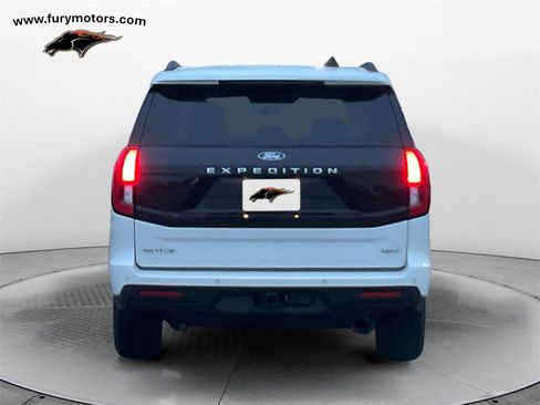 Used 2025 Ford Expedition Max Active image 4