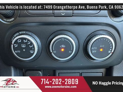 Used 2010 MAZDA MX-5 Miata Grand Touring w/ Premium Pkg image 28