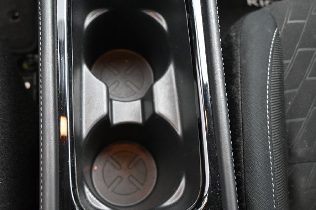 Used 2023 Nissan Kicks SV FWD image 39