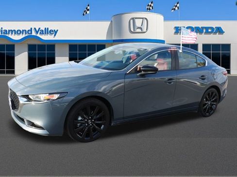 Used 2025 MAZDA MAZDA3 s image 3