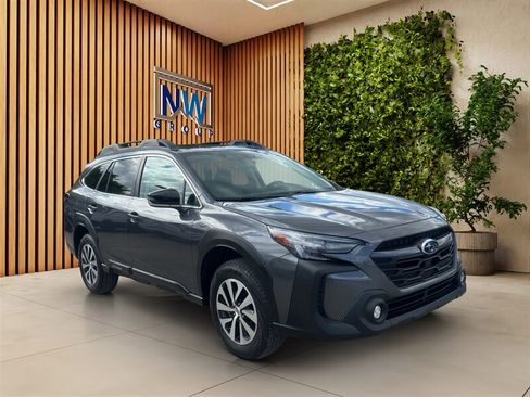 Used 2024 Subaru Outback Premium AWD/4WD image 1