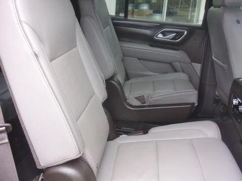 Used 2021 GMC Yukon SLT w/ SLT Luxury Package AWD/4WD image 36