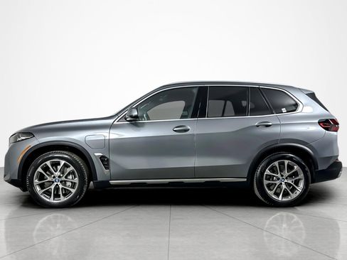 Used 2024 BMW X5 xDrive50e w/ Parking Assistance Package image 2