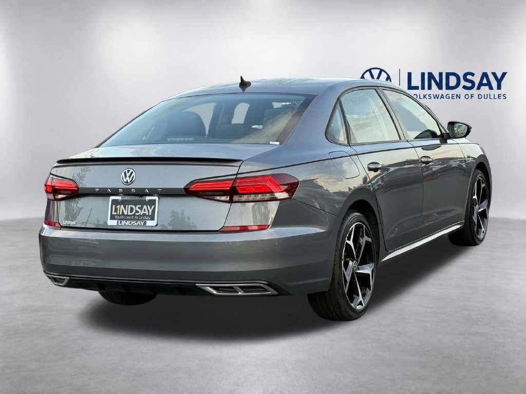 Used 2020 Volkswagen Passat 2.0T R-Line FWD image 6